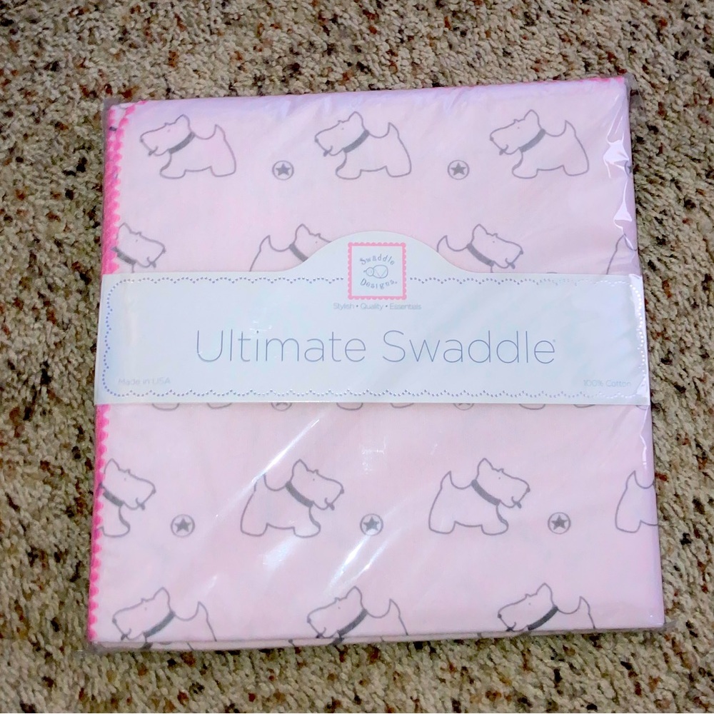 NWT. Swaddle pack of 2
